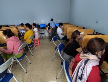 Thi lý thuyết ô tô B1, B2, C và D bao nhiêu câu là đậu? Học lý Thuyết 600 câu khó không ?